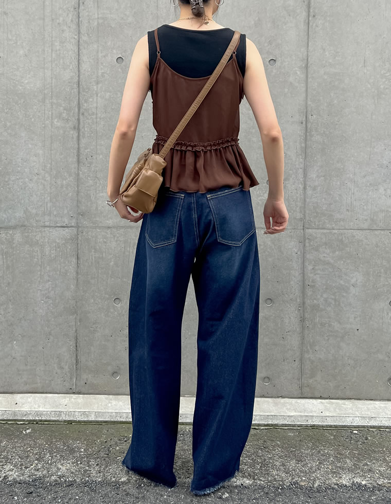 裾フリンジカーブデニムパンツ