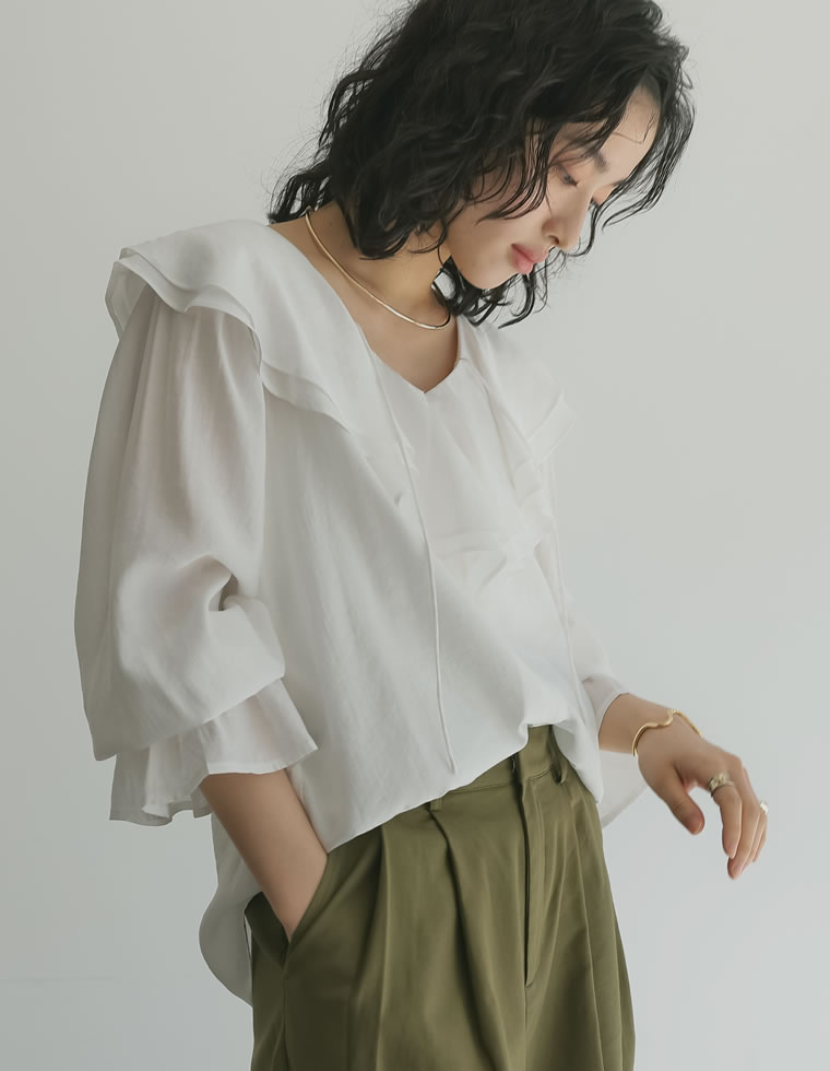キャンディスリーブラッフルシアーブラウス