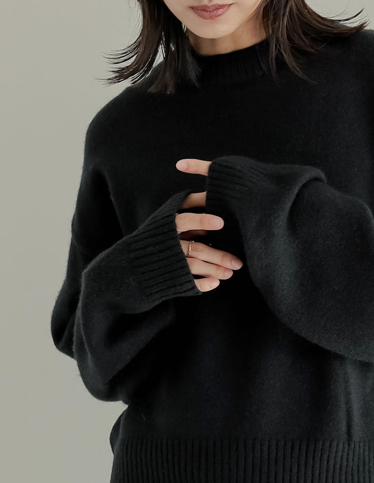 アルパカタッチクロップド丈ニットプルオーバー