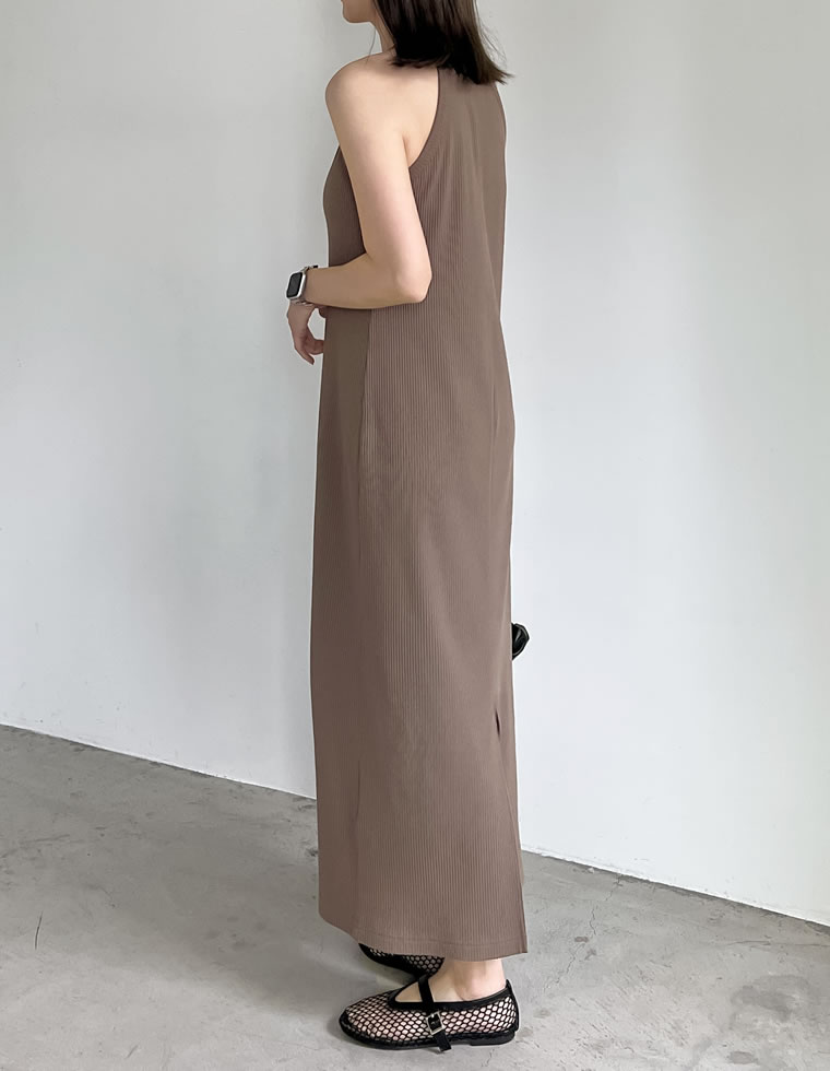 ワンピース×VネックTシャツセット
