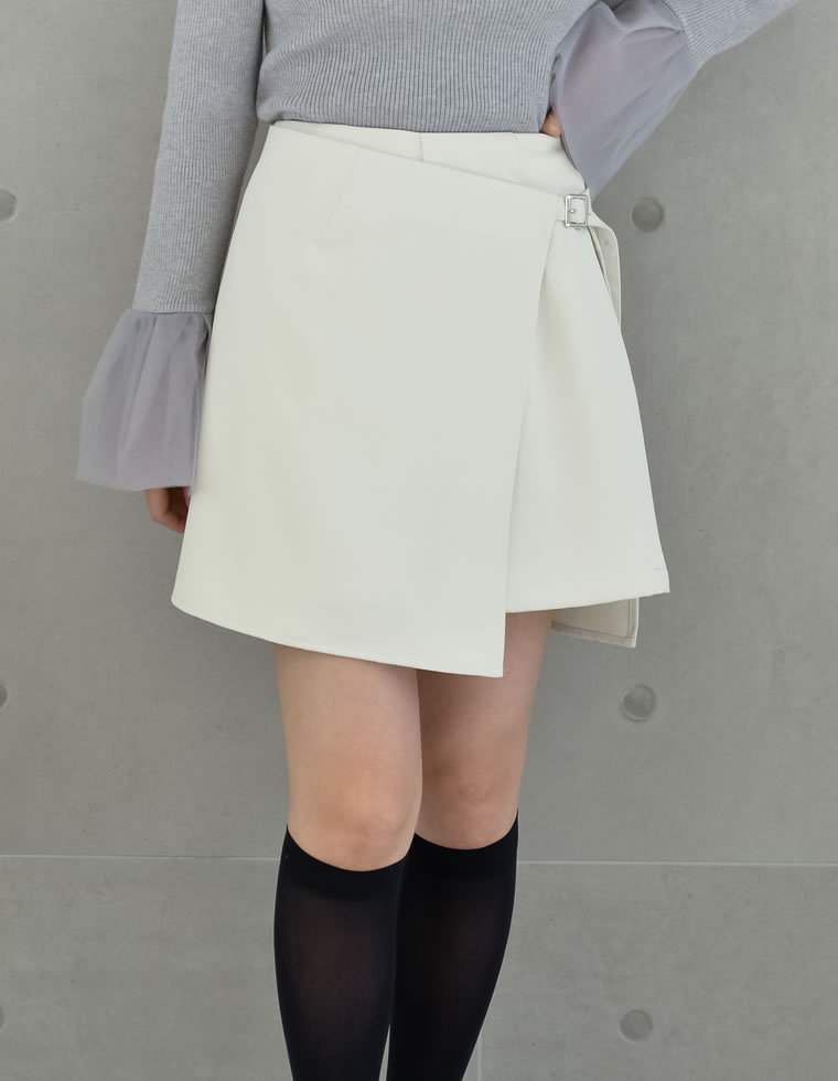 2WAYエプロン付きミニスカートパンツ
