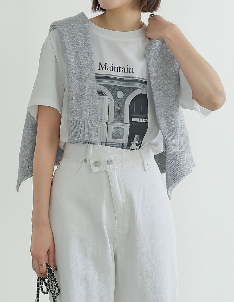 モノトーンプリントTシャツ