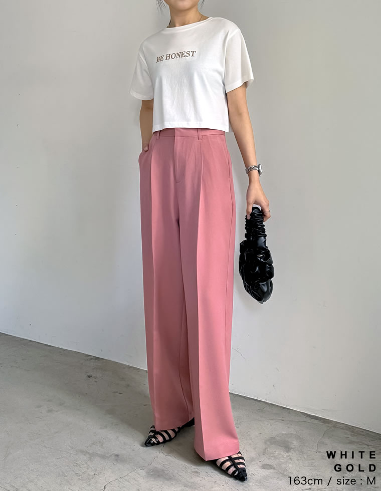 クロップド丈スパンコールロゴTシャツ