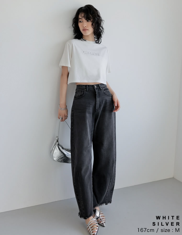 クロップド丈スパンコールロゴTシャツ