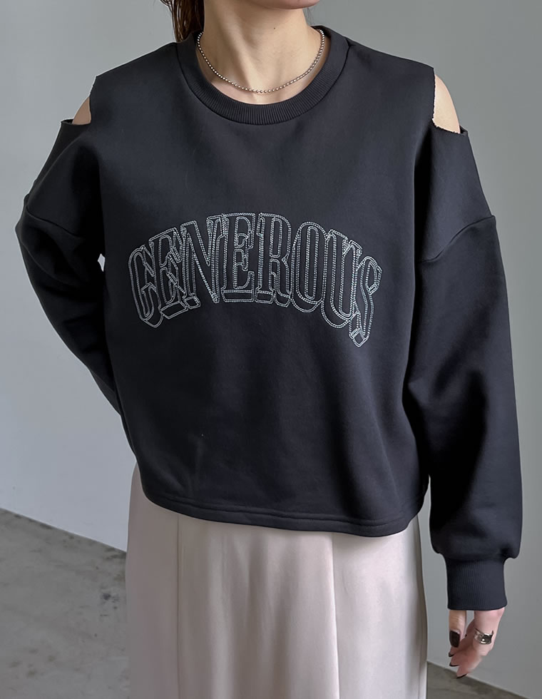 裏毛刺繍ロゴ肩スリットショート丈トップス