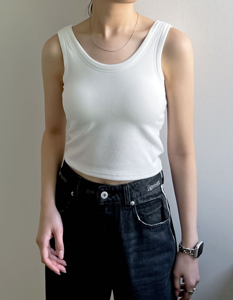 カップ付きクロップドリブタンクトップ