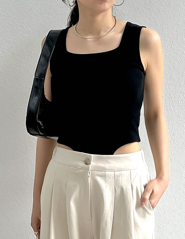ストレッチハイレグタンクトップ