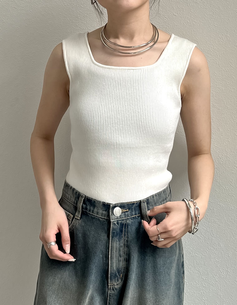 ストレッチハイレグタンクトップ