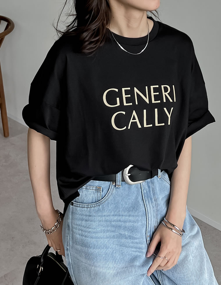 オーバーサイズロゴＴシャツ