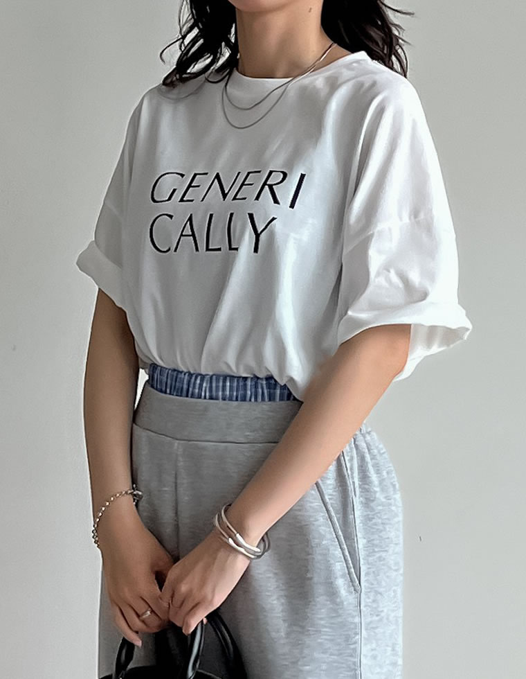オーバーサイズロゴＴシャツ
