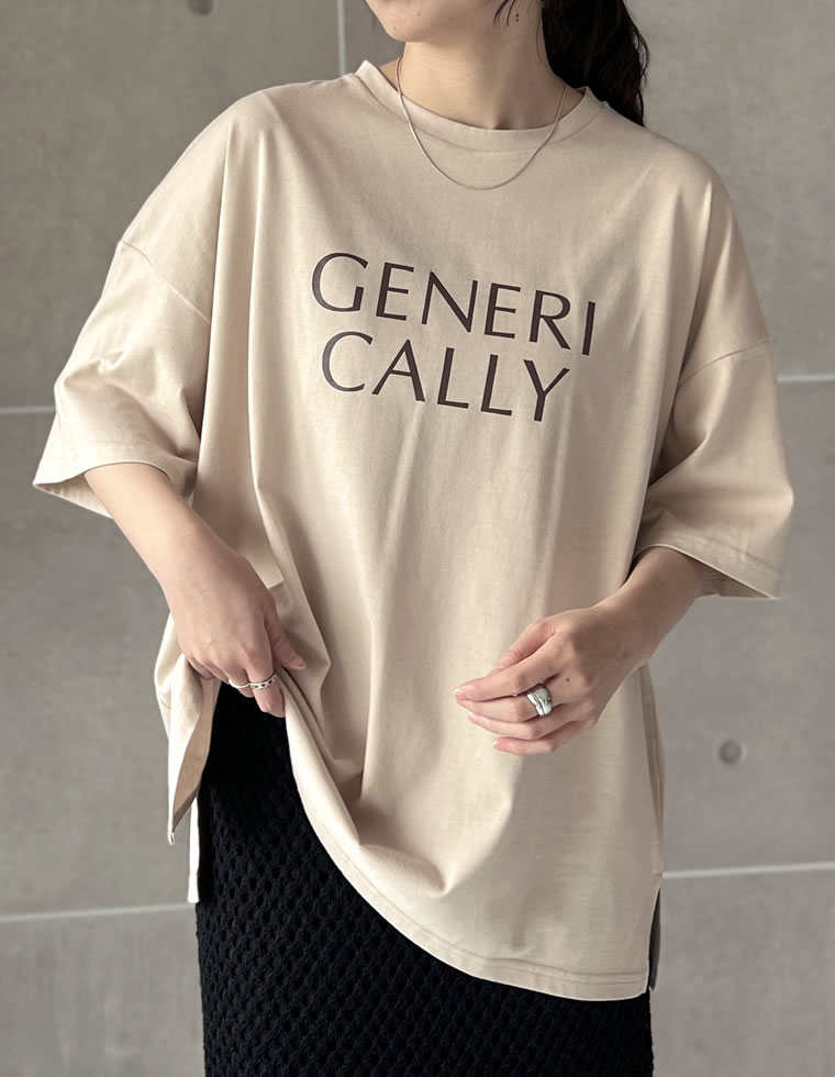 オーバーサイズロゴＴシャツ