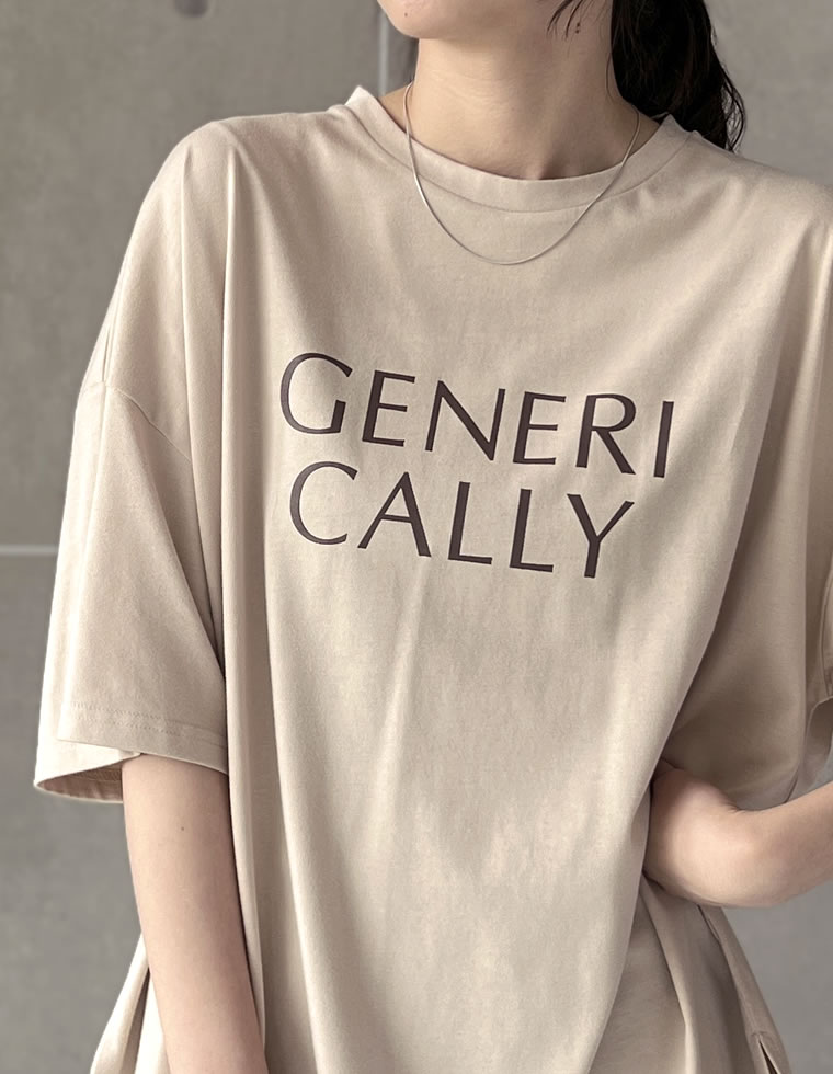 オーバーサイズロゴＴシャツ