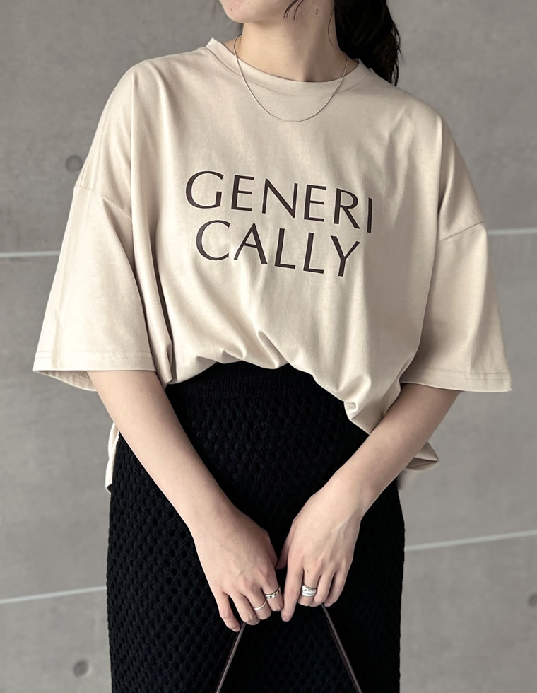 オーバーサイズロゴＴシャツ
