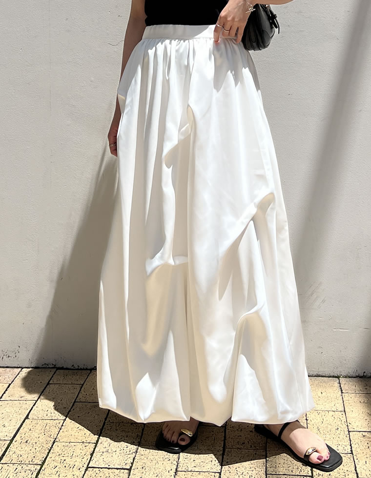 サテンバルーンロングスカート