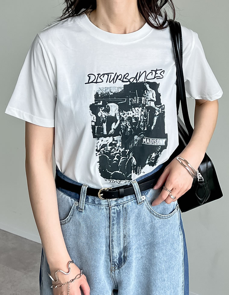 モノトーンロックバンドTシャツ