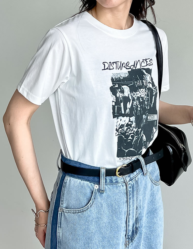 モノトーンロックバンドTシャツ