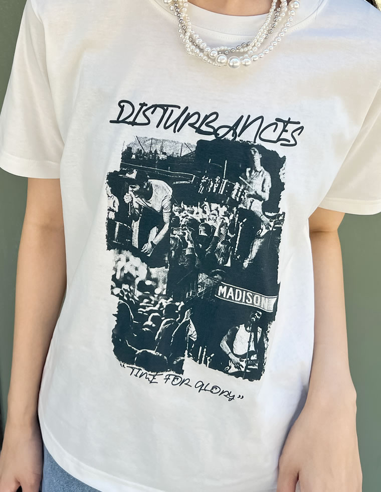 モノトーンロックバンドTシャツ
