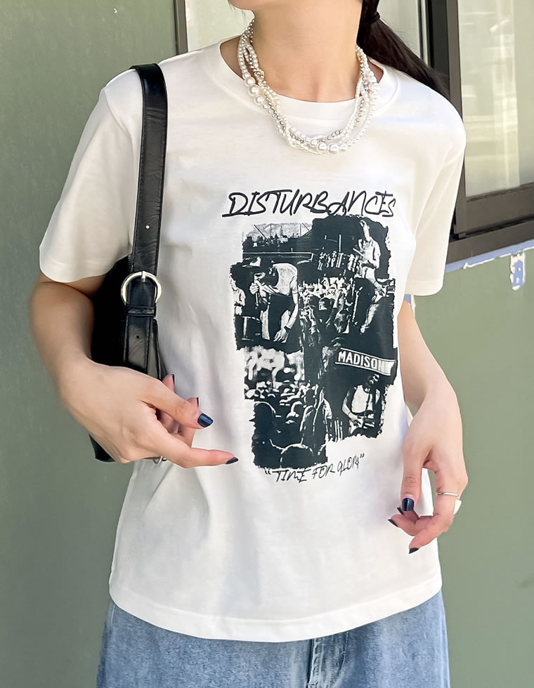 モノトーンロックバンドTシャツ