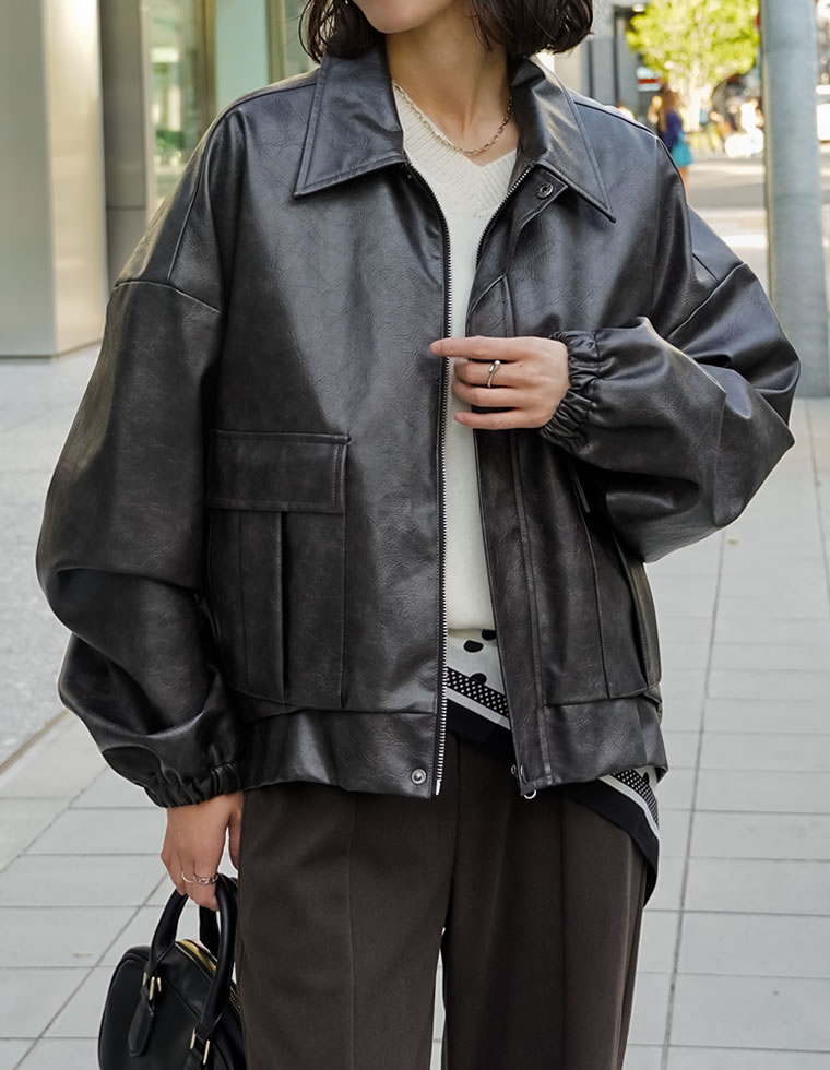 フェイクレザージップブルゾン