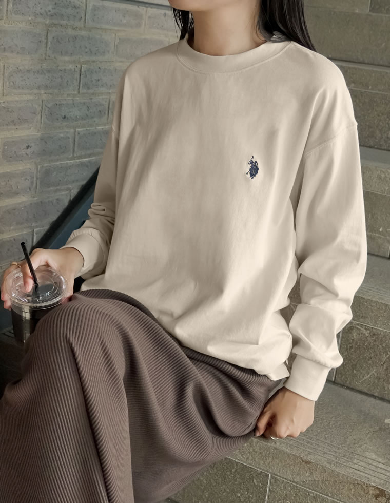 ユニセックスワンポイント刺繍長袖Tシャツ