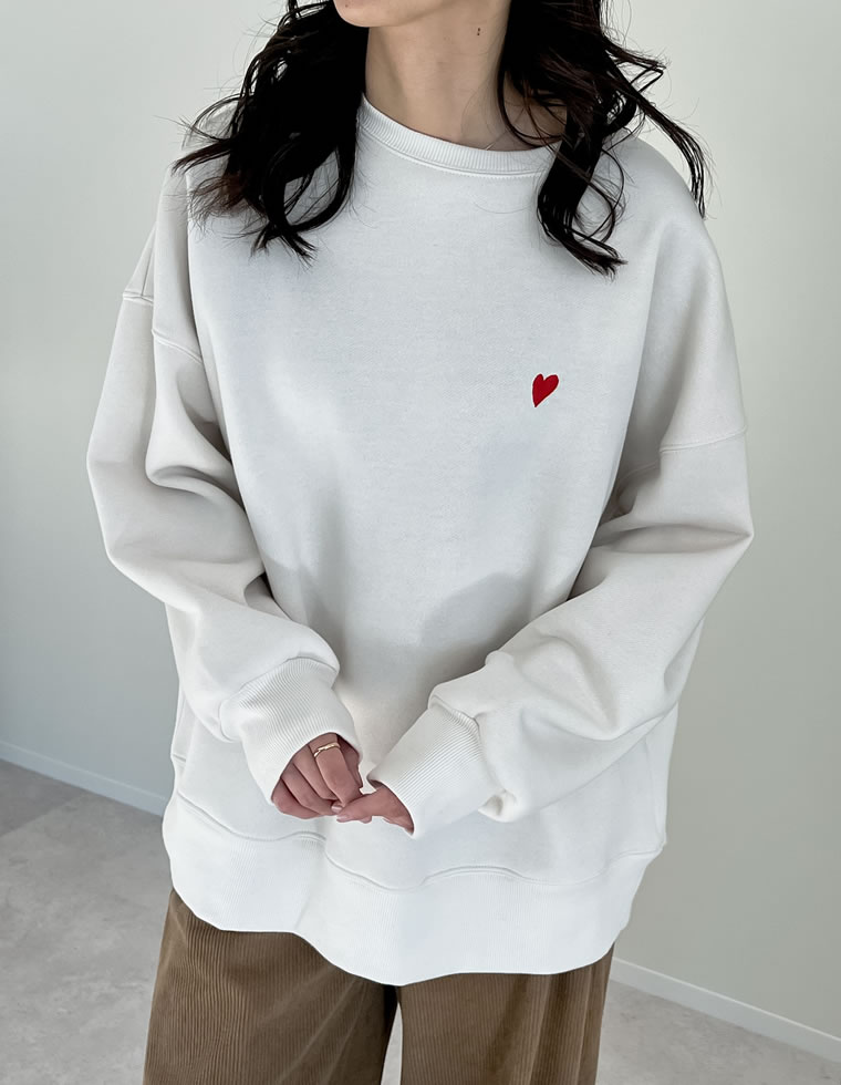 裏起毛ワンポイント刺繍スウェット