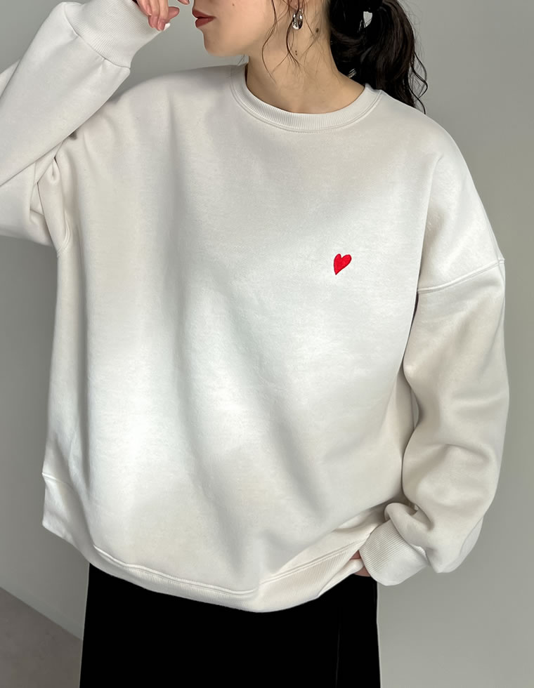 裏起毛ワンポイント刺繍スウェット