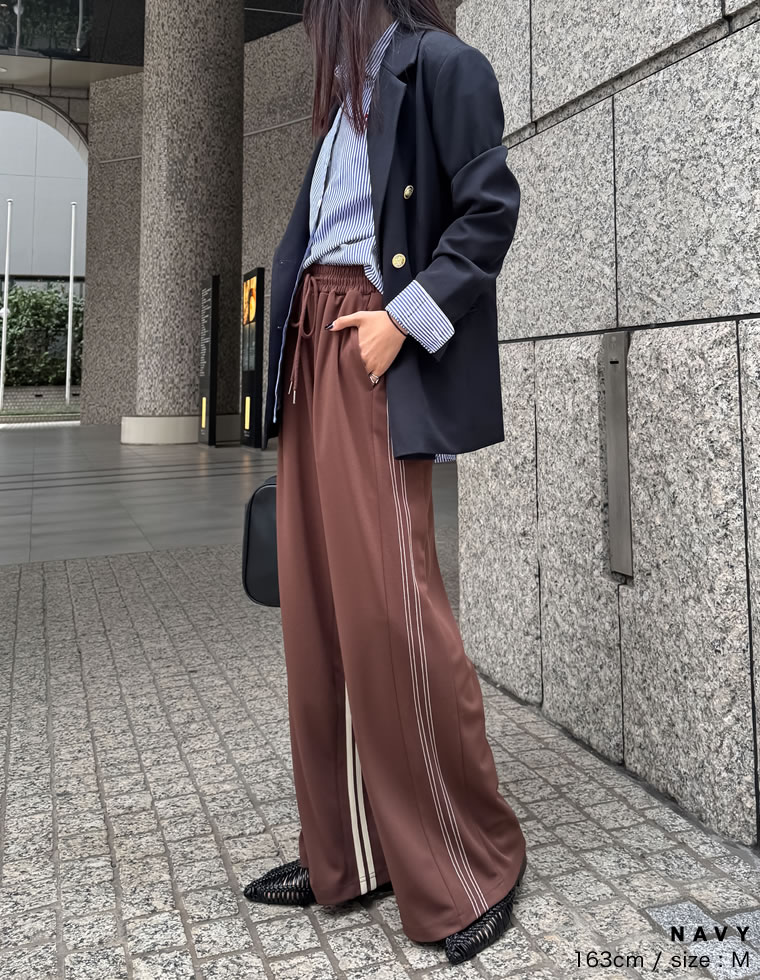 袖ファスナー付き金釦ジャケット