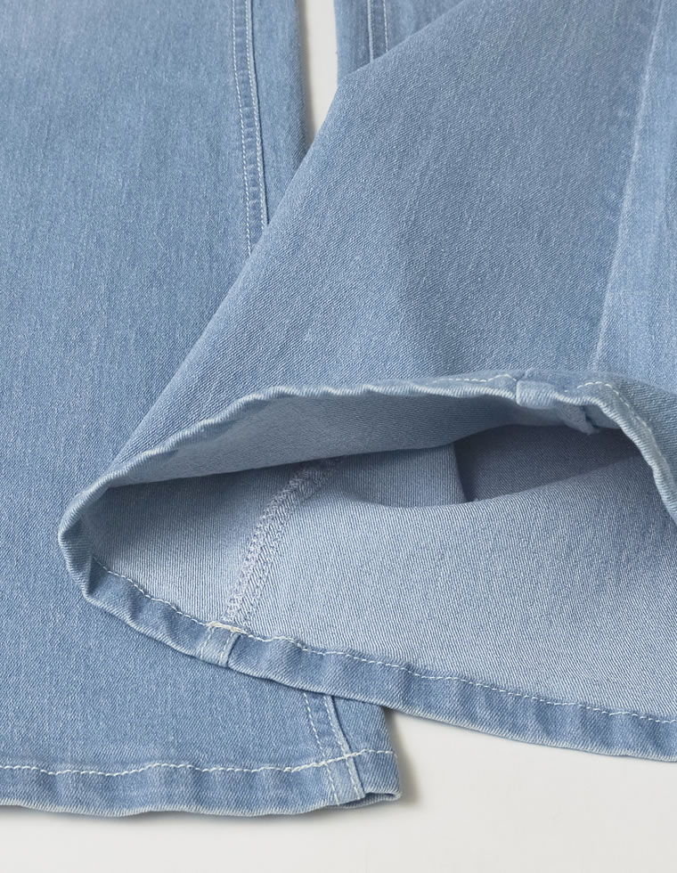 ストレッチデニムキックフレアパンツ