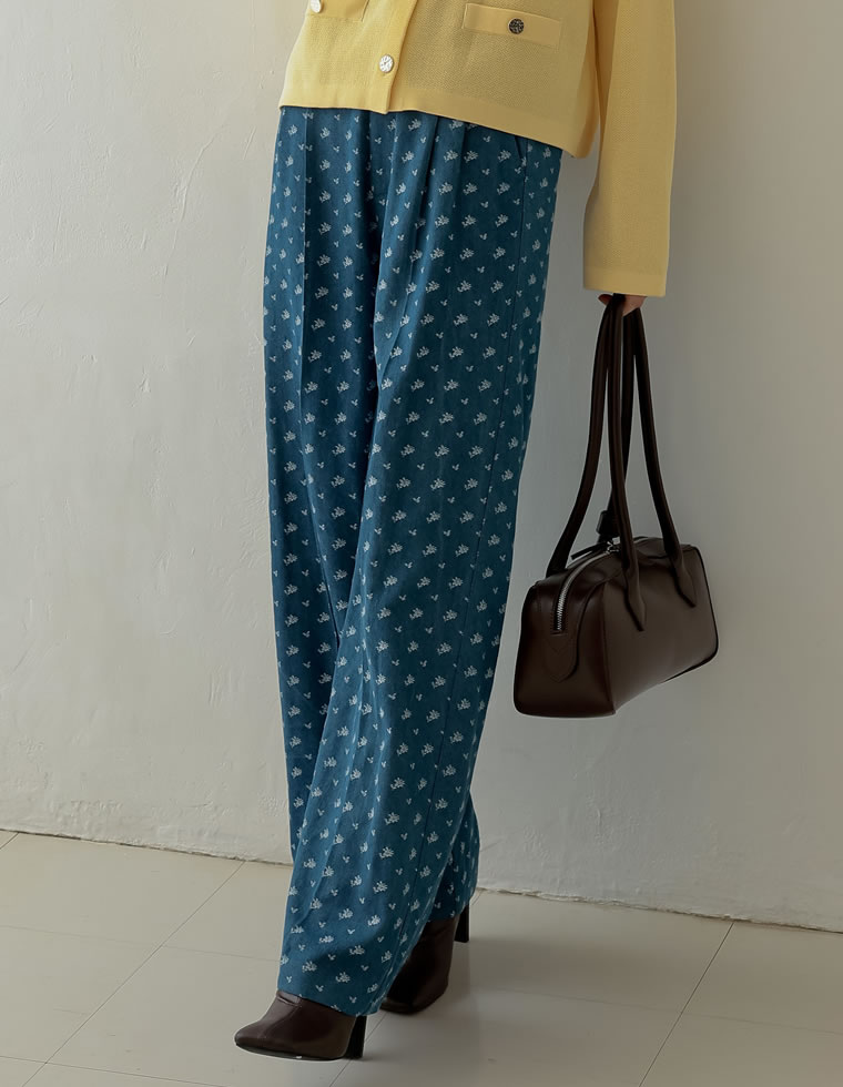 フラワー刺繍デニムワイドパンツ