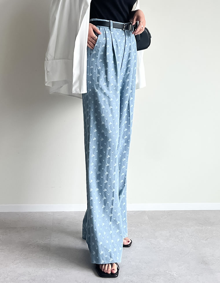 フラワー刺繍デニムワイドパンツ