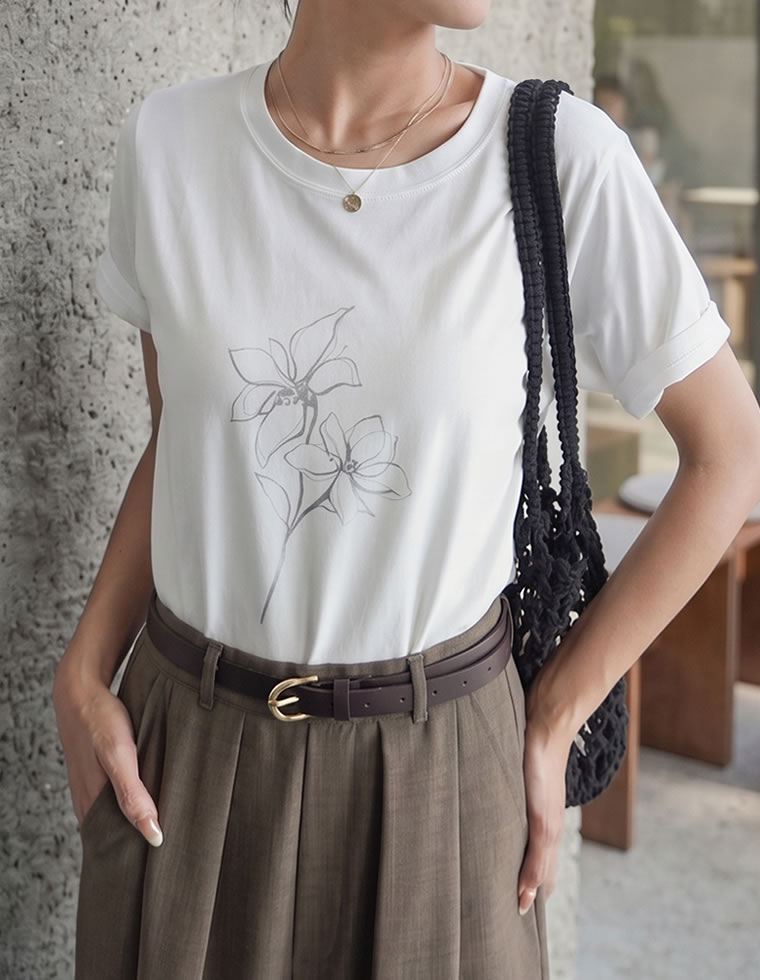ドローイングフラワーTシャツ
