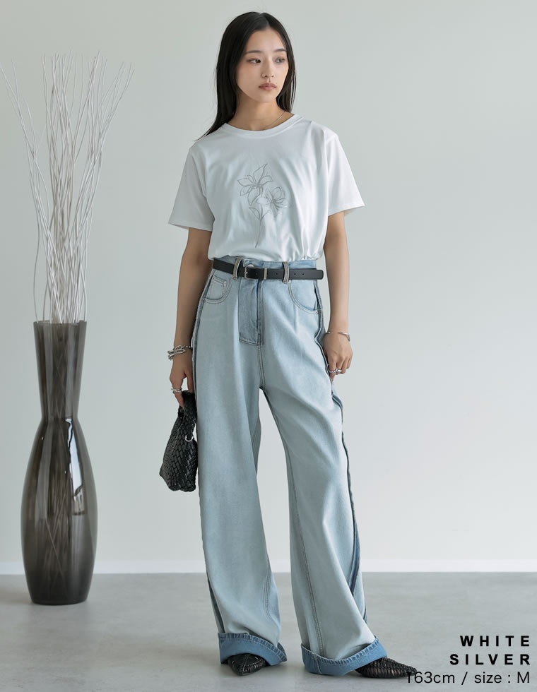 ドローイングフラワーTシャツ