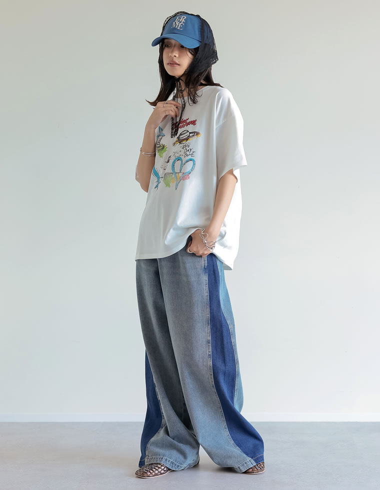 プラネットグラフィックTシャツ