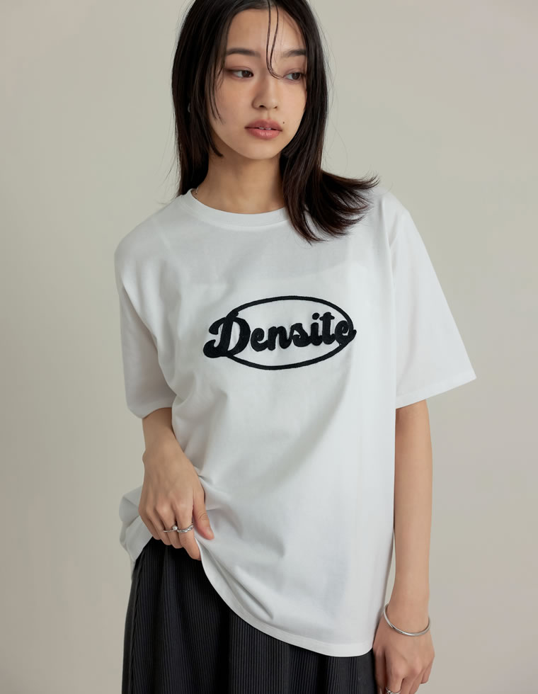 チェーン刺繍ロゴTシャツ