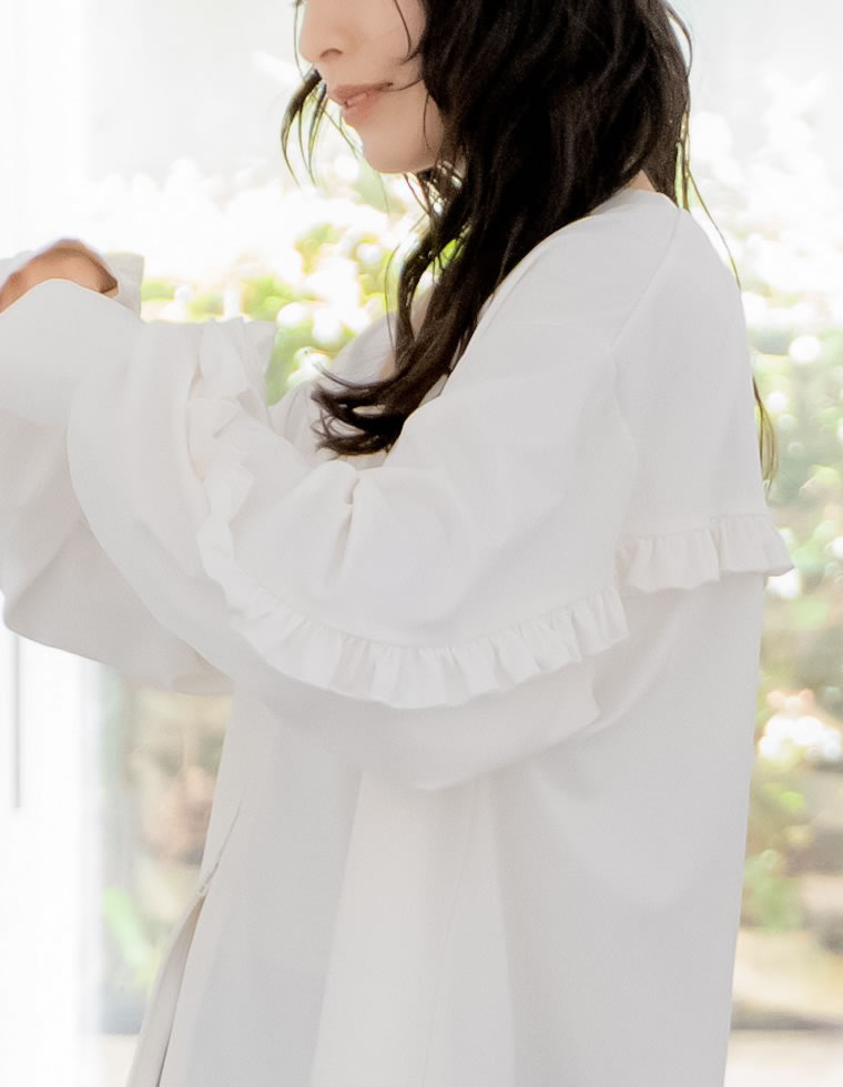 ラッシュガード袖フリルZIPブルゾン