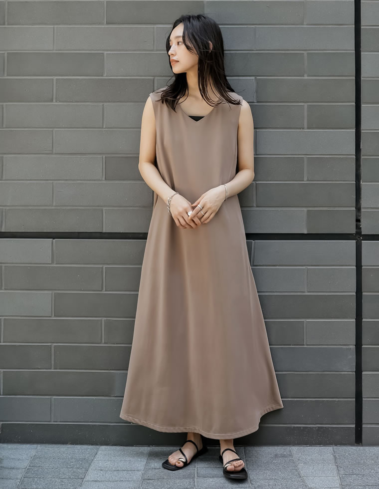 ラッシュガードノースリーブワンピース