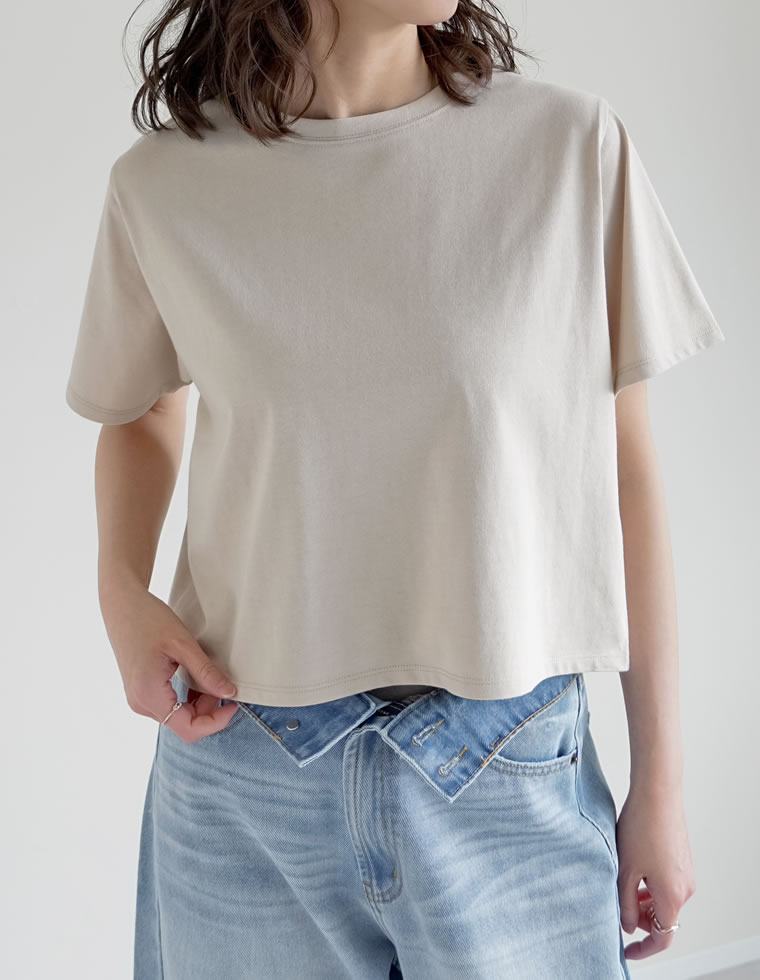 セミクロップド半袖Tシャツ