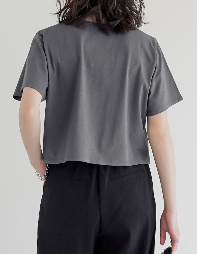 セミクロップド半袖Tシャツ