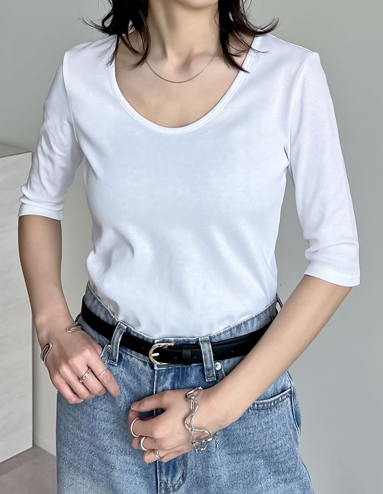 バックオープンシンプルＴシャツ