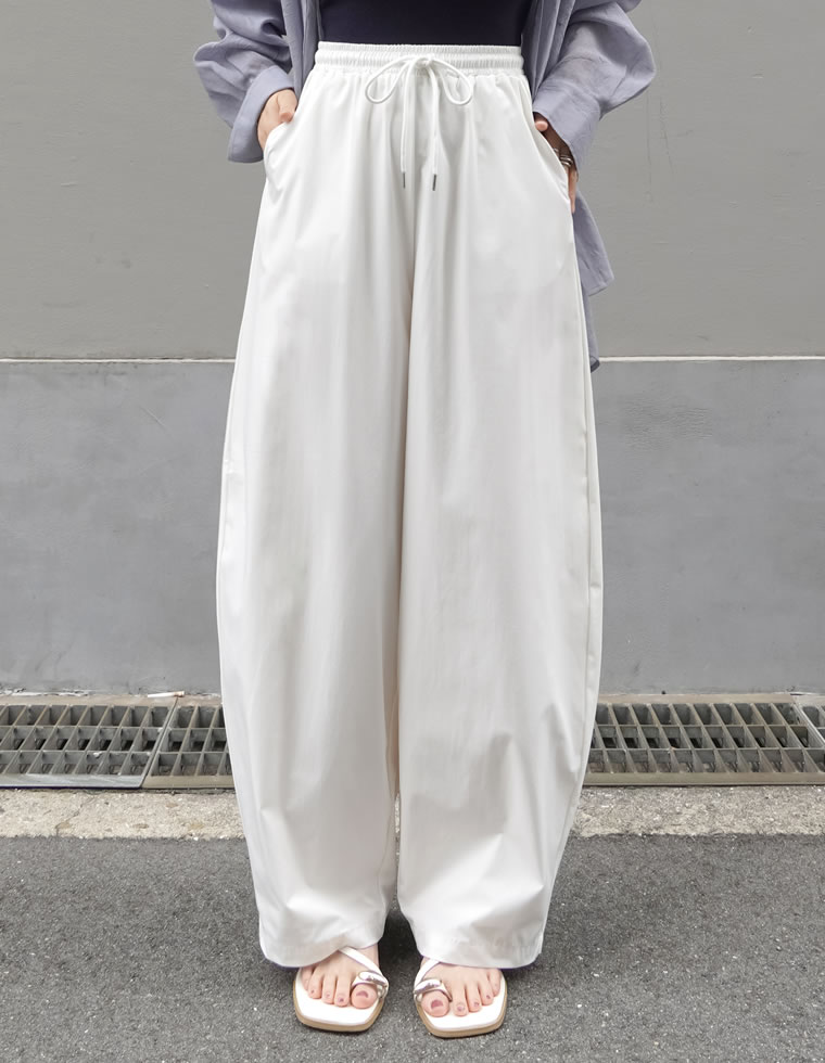 ウエストドロストバレルレッグパンツ