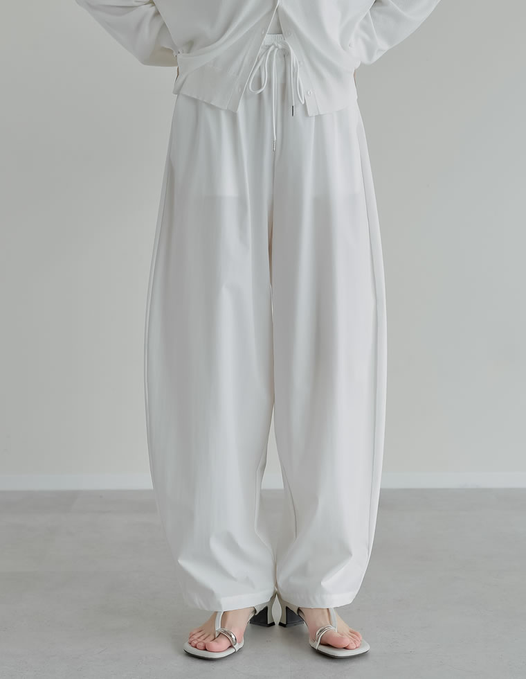 ウエストドロストバレルレッグパンツ