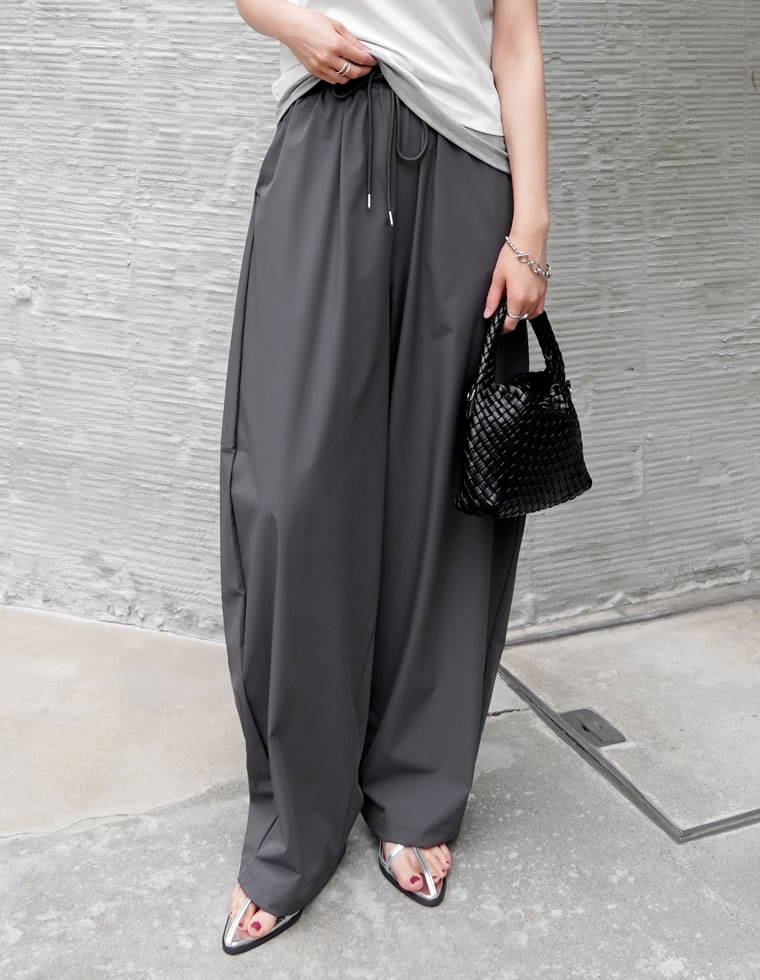 ウエストドロストバレルレッグパンツ