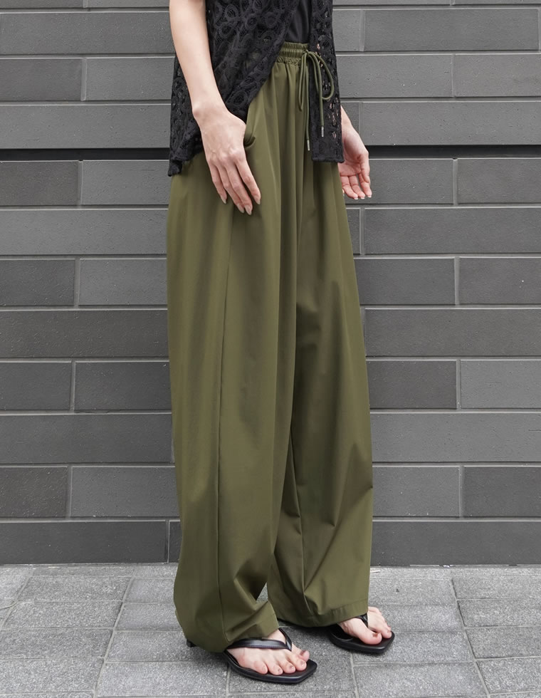 ウエストドロストバレルレッグパンツ
