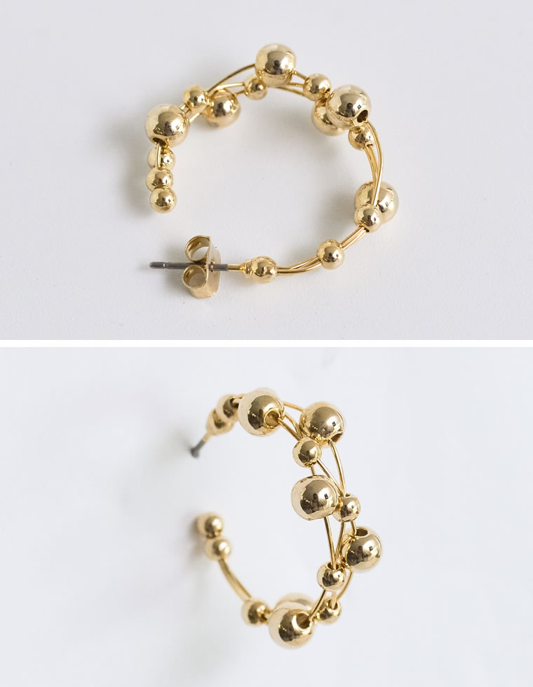 ドットボールピアス