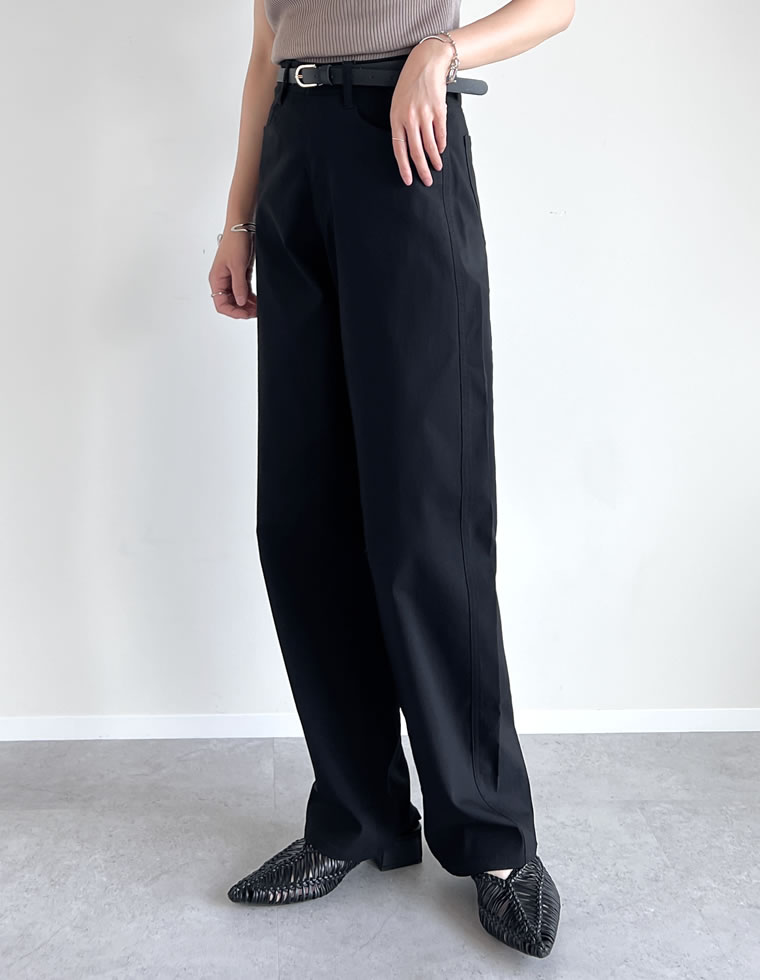 エアリーストレッチバレルレッグパンツ