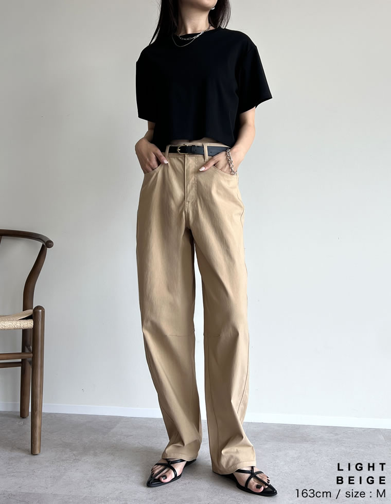 エアリーストレッチバレルレッグパンツ