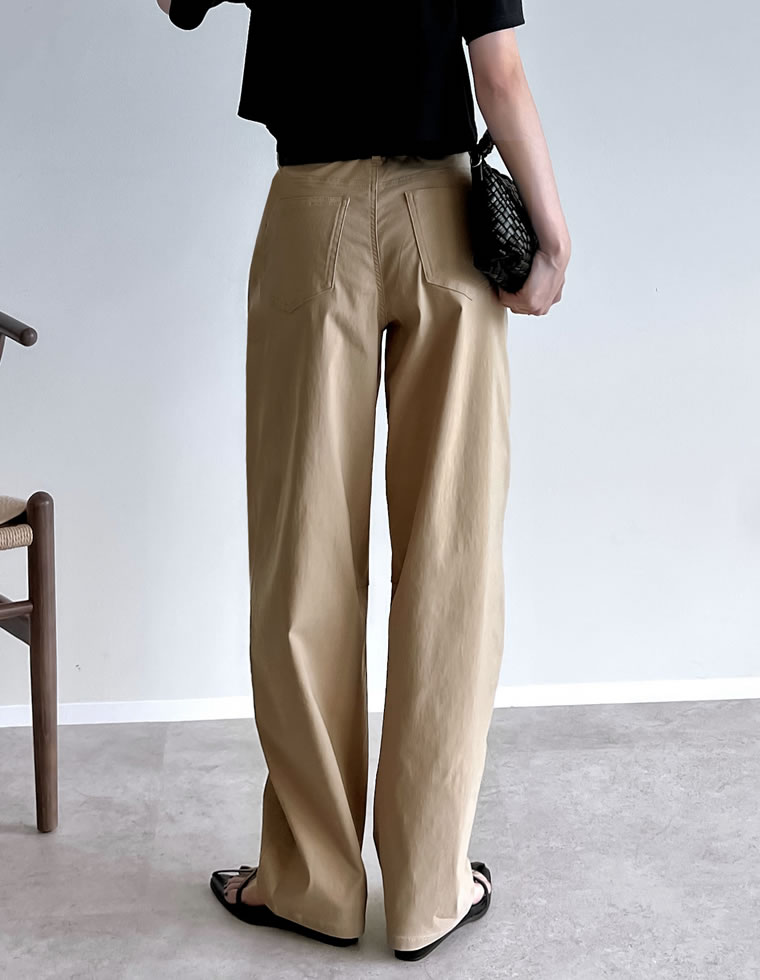 エアリーストレッチバレルレッグパンツ