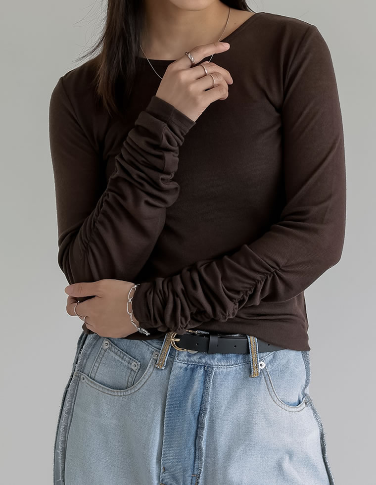 フラッフィシアー袖ギャザートップス