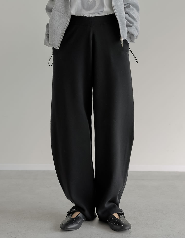 ニットバレルレッグカーブパンツ