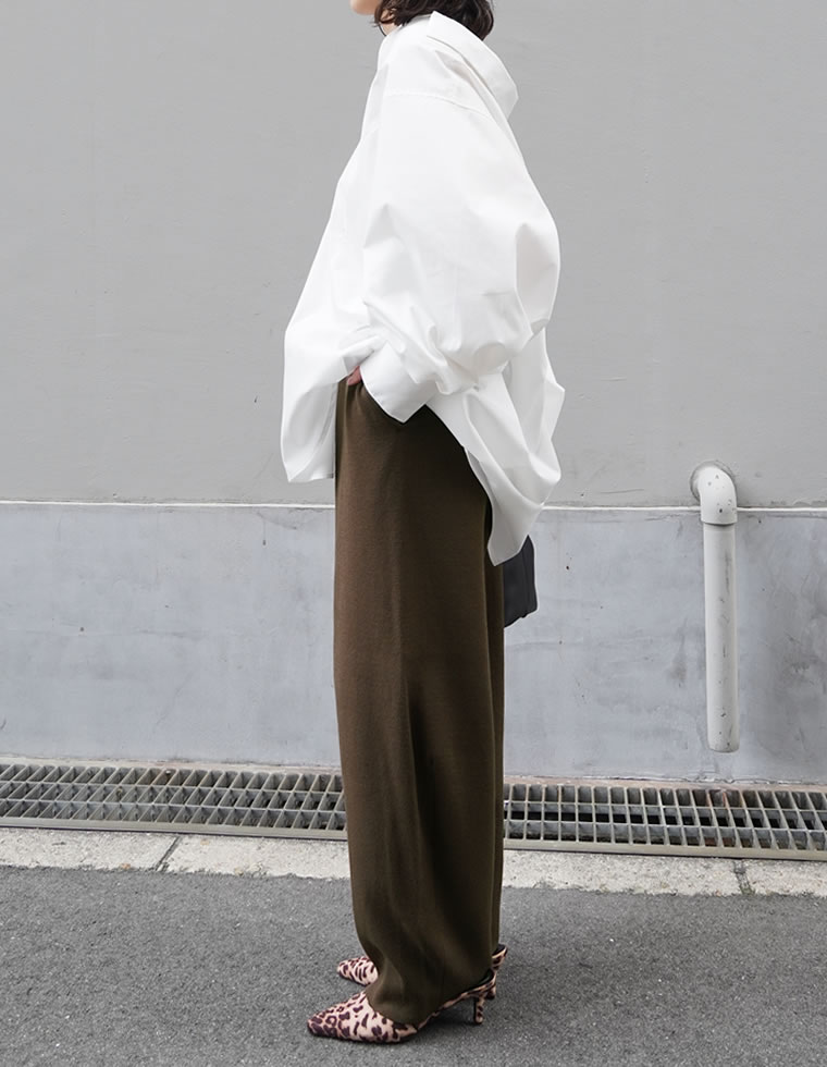 ニットバレルレッグカーブパンツ
